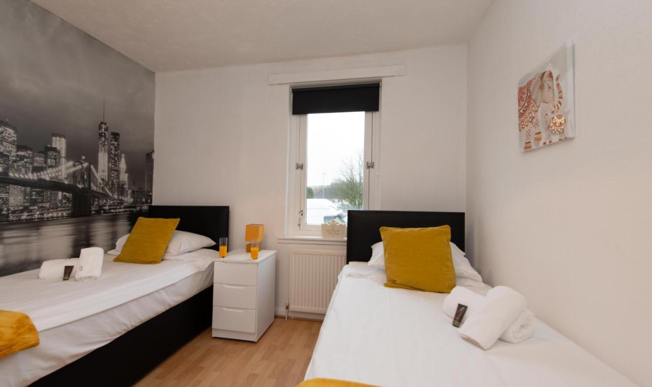Premier - Chapel Apartment With Driveway! Cleland Bagian luar foto