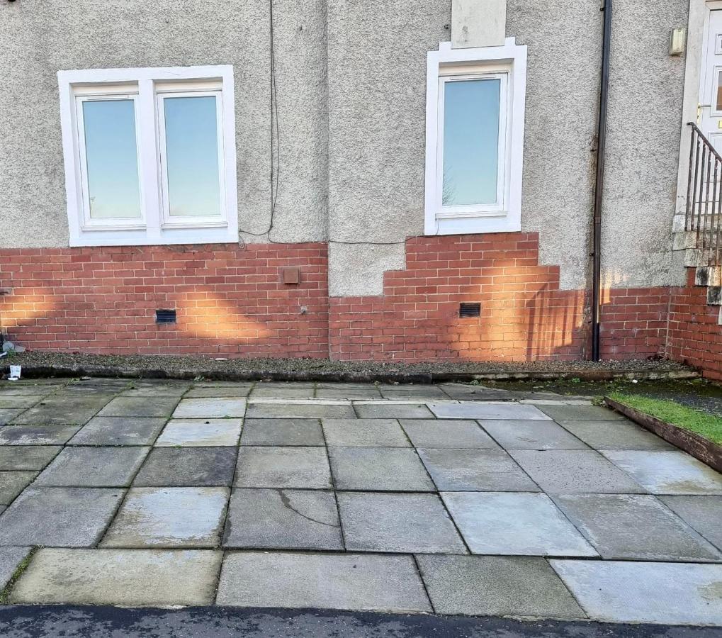 Premier - Chapel Apartment With Driveway! Cleland Bagian luar foto